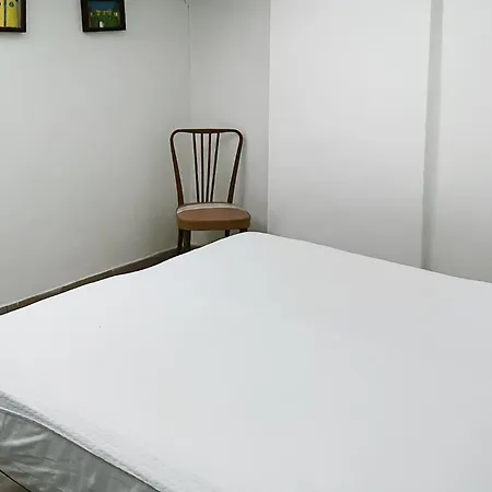 4 Bedroom Lovely In Holiday home
