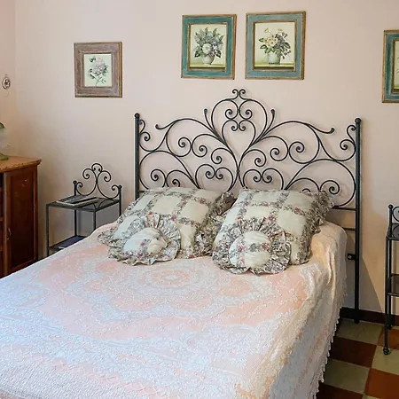 4 Bedroom Lovely In Atessa
